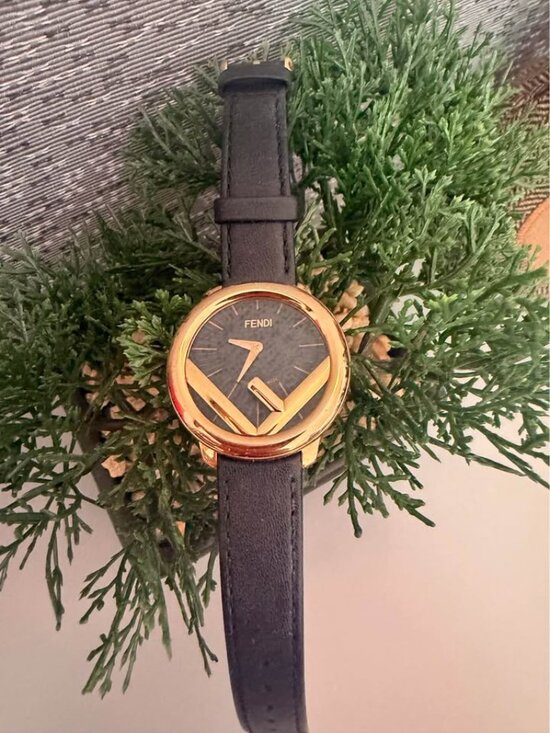 Fendi Accessories - Fendi Run Away Watch – Black & Gold – Excellent Condition